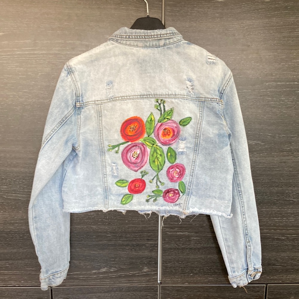 Artisan Hand Painted Abstract Flowers on Back Eighty-Two Denim Jacket Crop Med